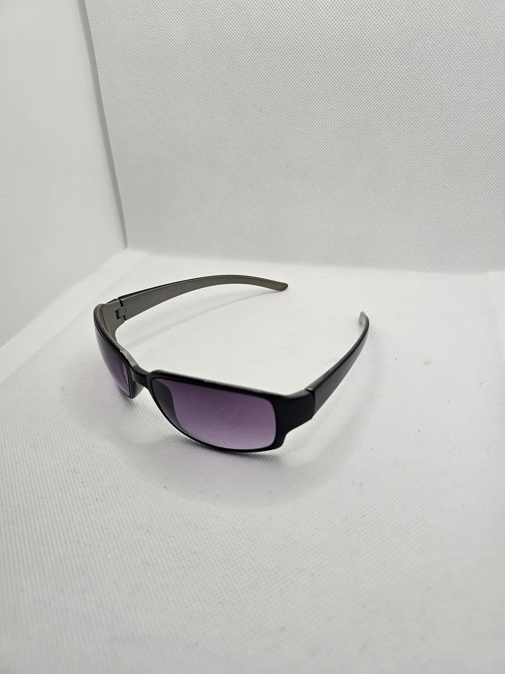 Candie's Black Sunglasses with Purple Gradient Lenses